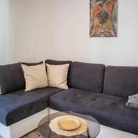 Truma Swing Small And Cozy * Merano