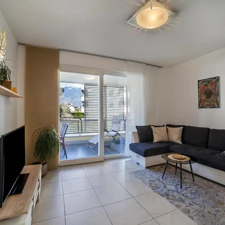 Truma Swing Small And Cozy Apartment