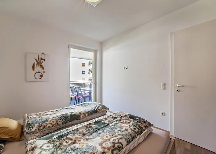 Truma Swing Small And Cozy